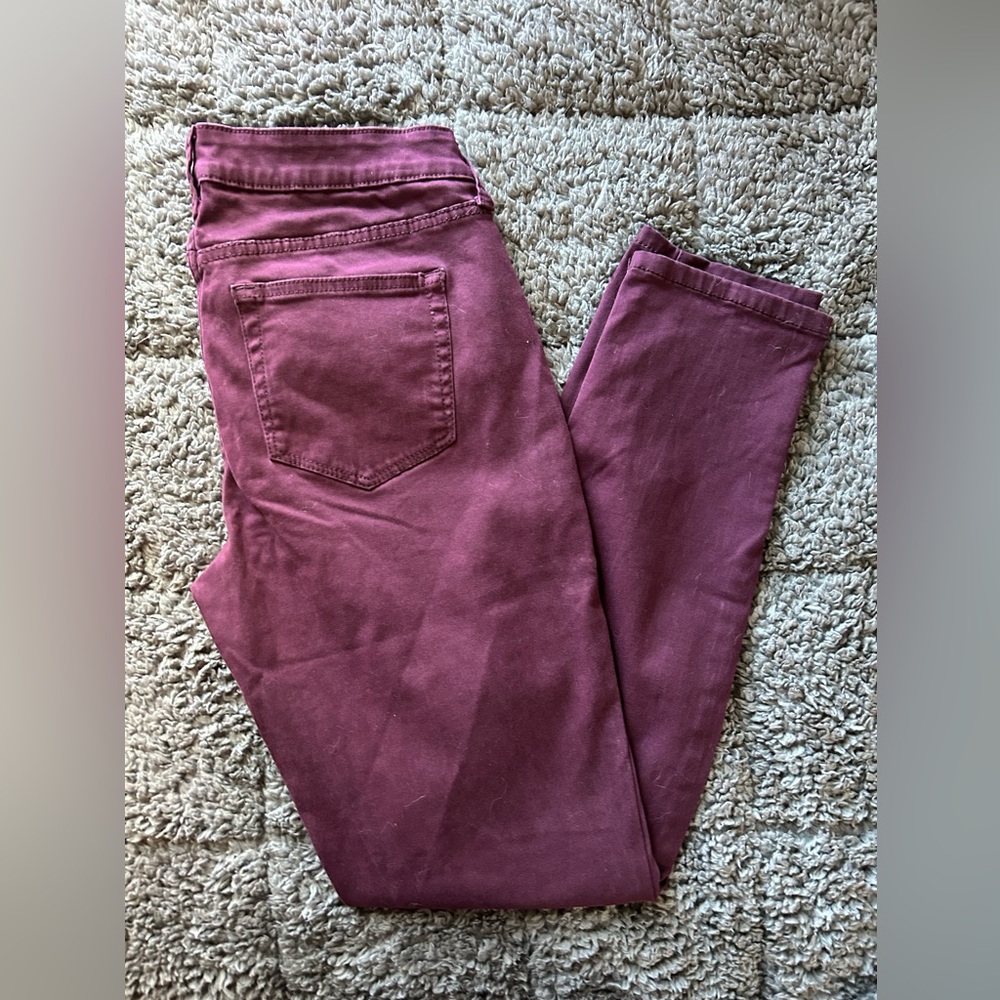SONOMA burgundy skinny jeans 6